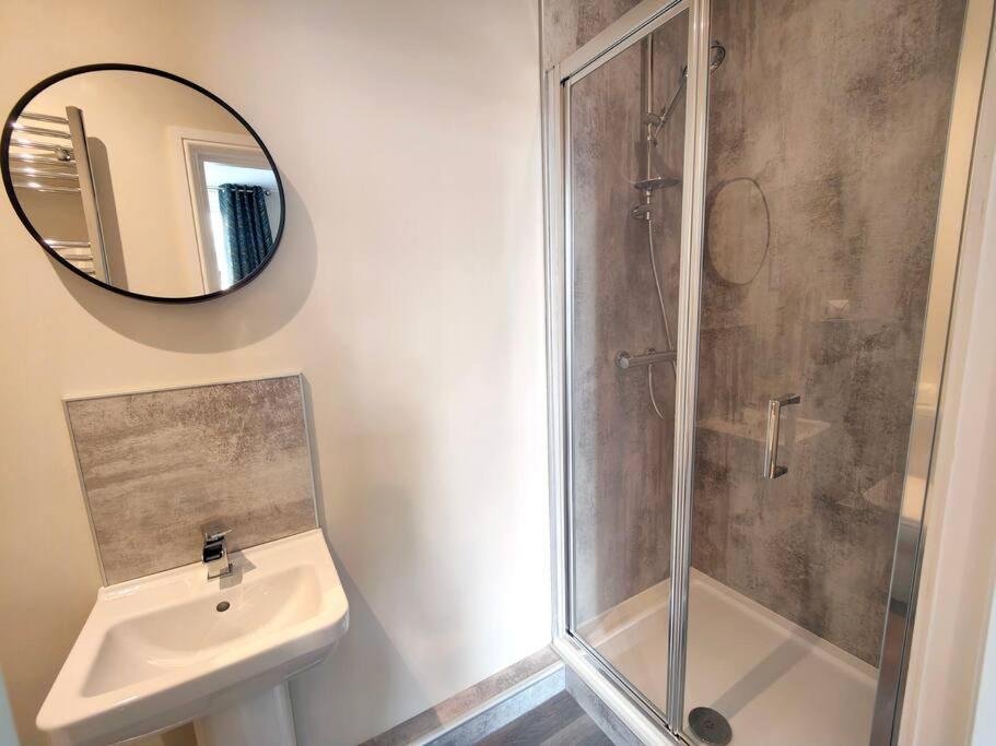 Carvetii - Anne House Room 1 - Dbl Bed Ground Floor En-Suite Carlisle  Exteriör bild